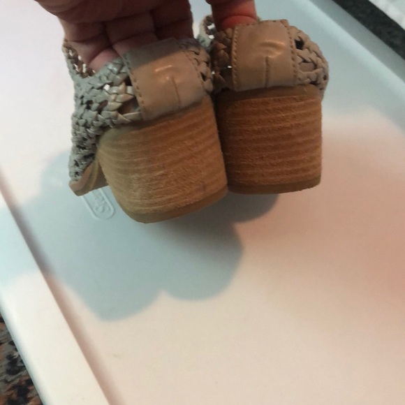 Jeffrey Campbell woven leather mule type slides - Picture 4 of 8